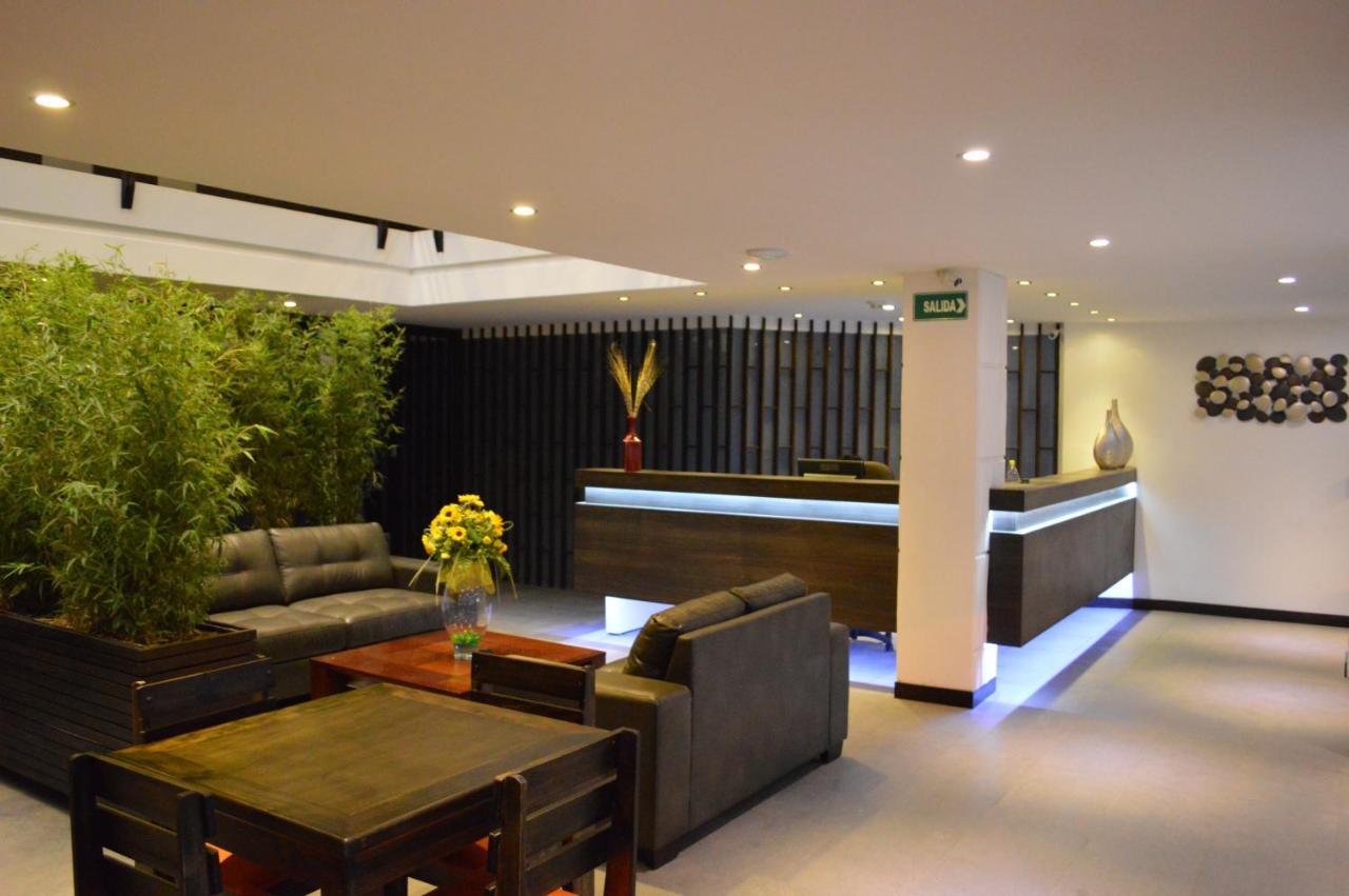 Hostal Delia Victoria Куенка Екстериор снимка